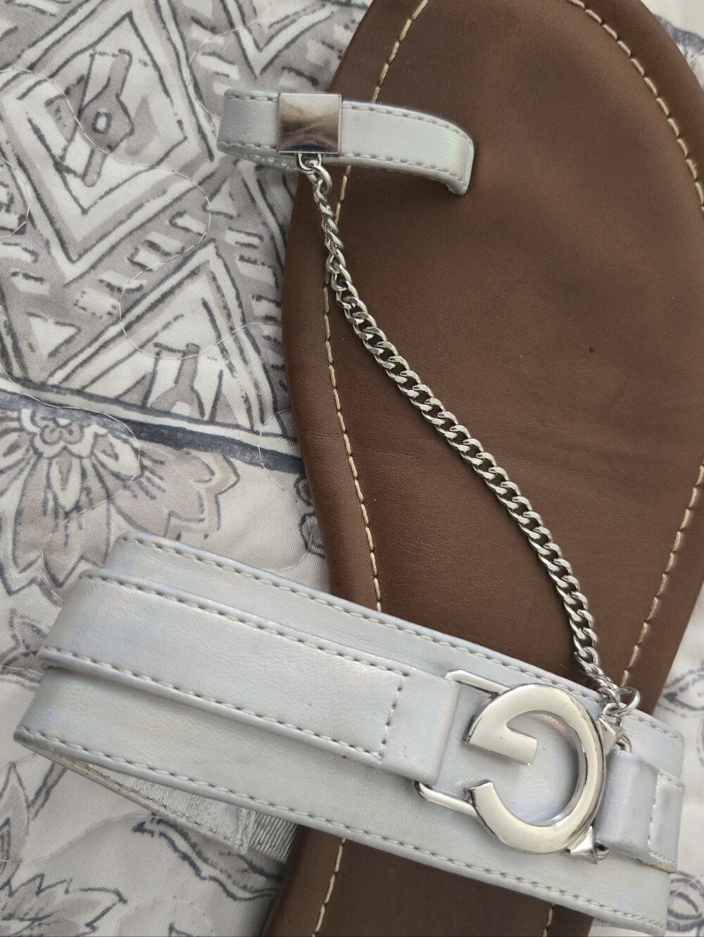 G by Guess White and Brown Chain-Accent Sandal